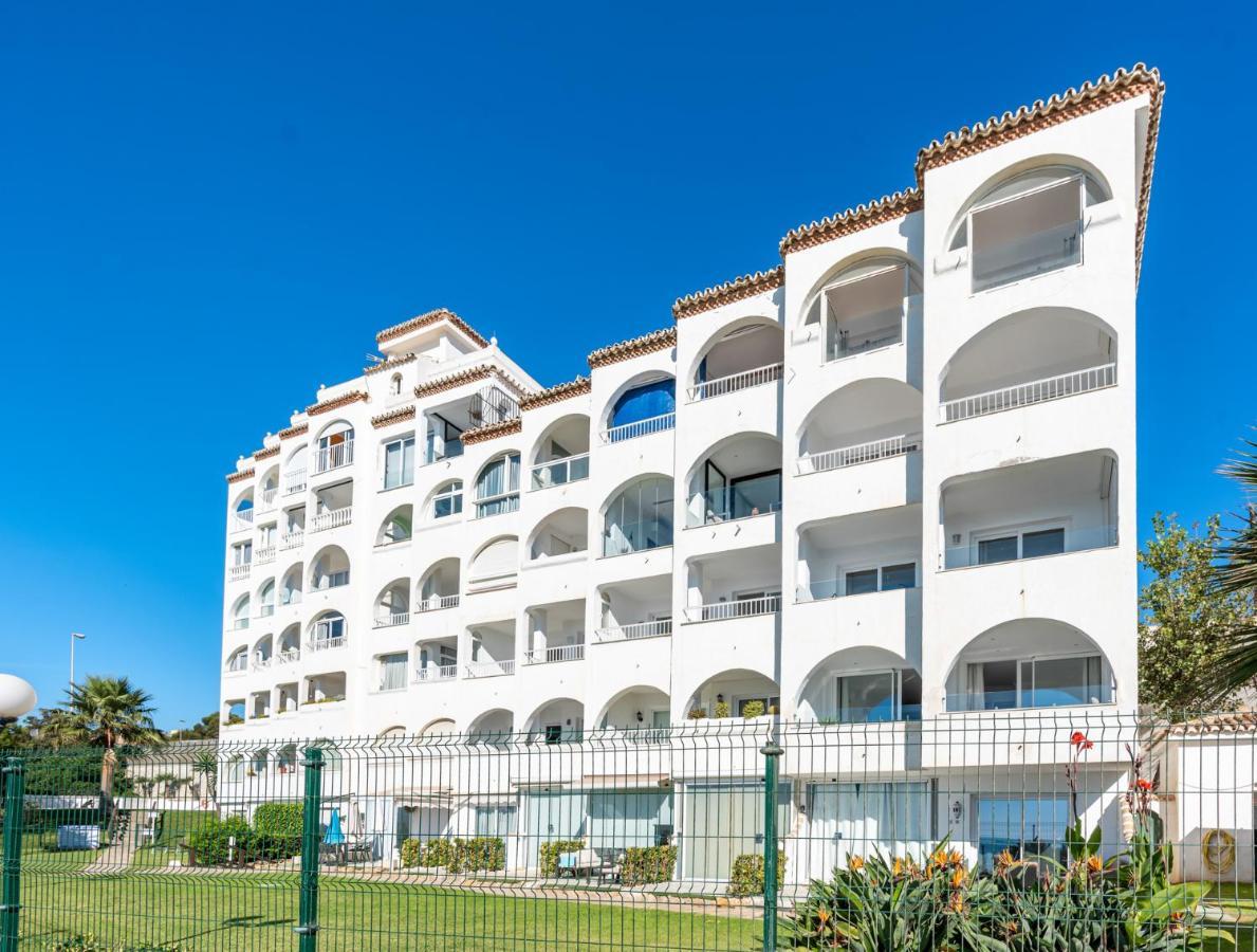 Апартаменты Oceanfront Михас Экстерьер фото